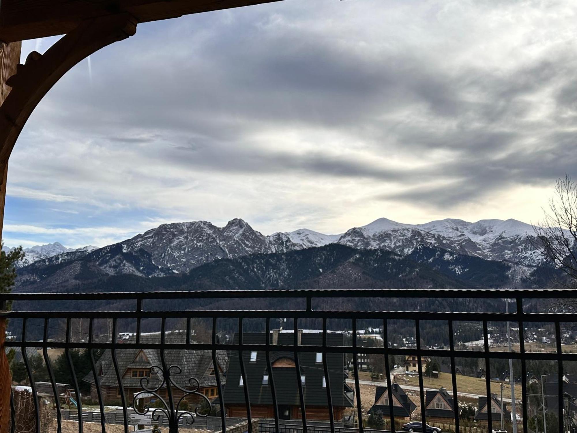 Apartamenty Z Widokiem Na Tatry Cztery Pory Roku กอสเชียลิสกอ ภายนอก รูปภาพ